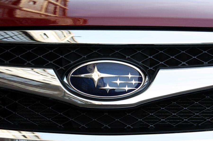  Subaru Legacy 2.5GT 2010 года  (фото 2 из 82)